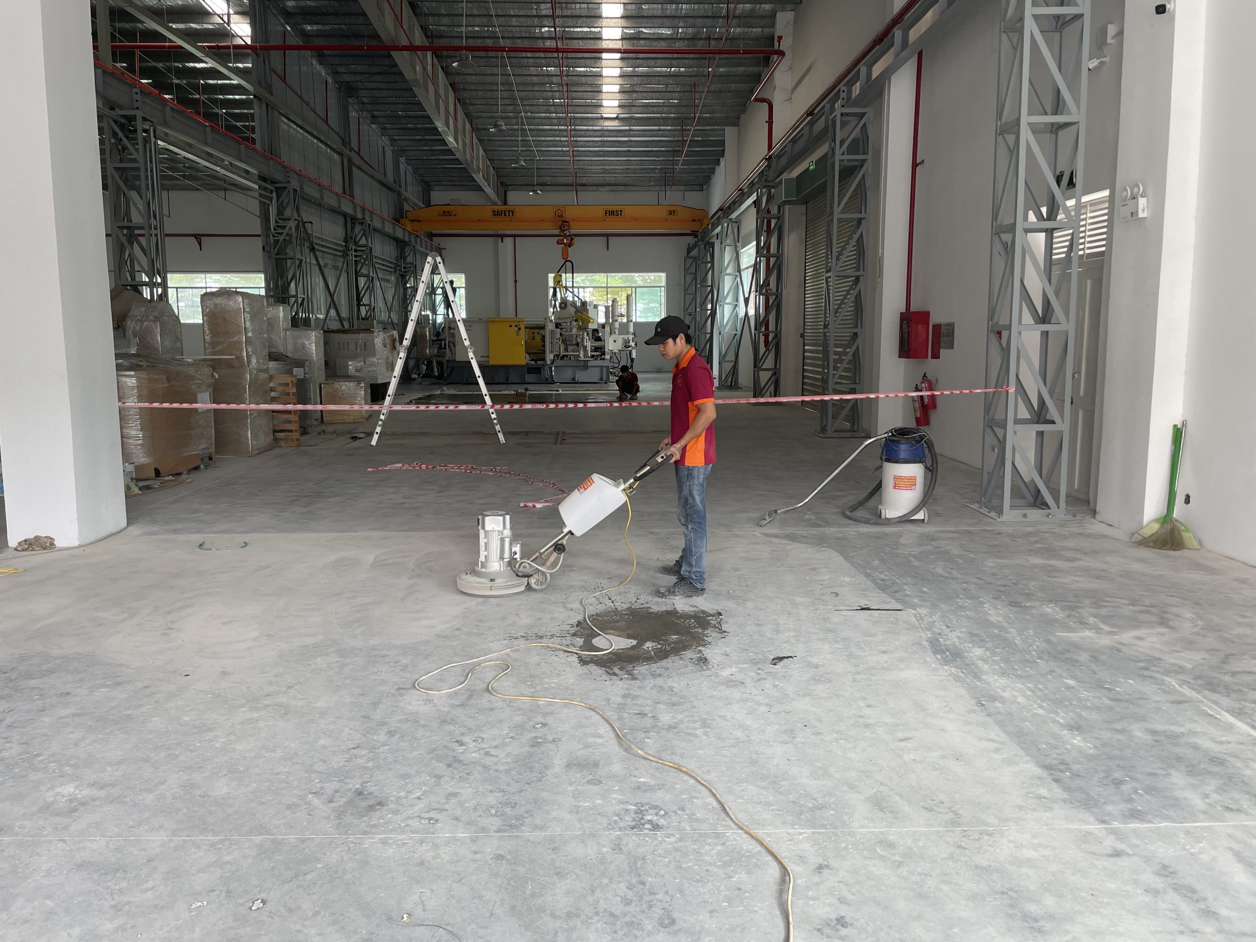 Thi Công Sơn Epoxy Hệ Lăn Rulo Thi Công Sơn Epoxy Hệ Lăn Rulo