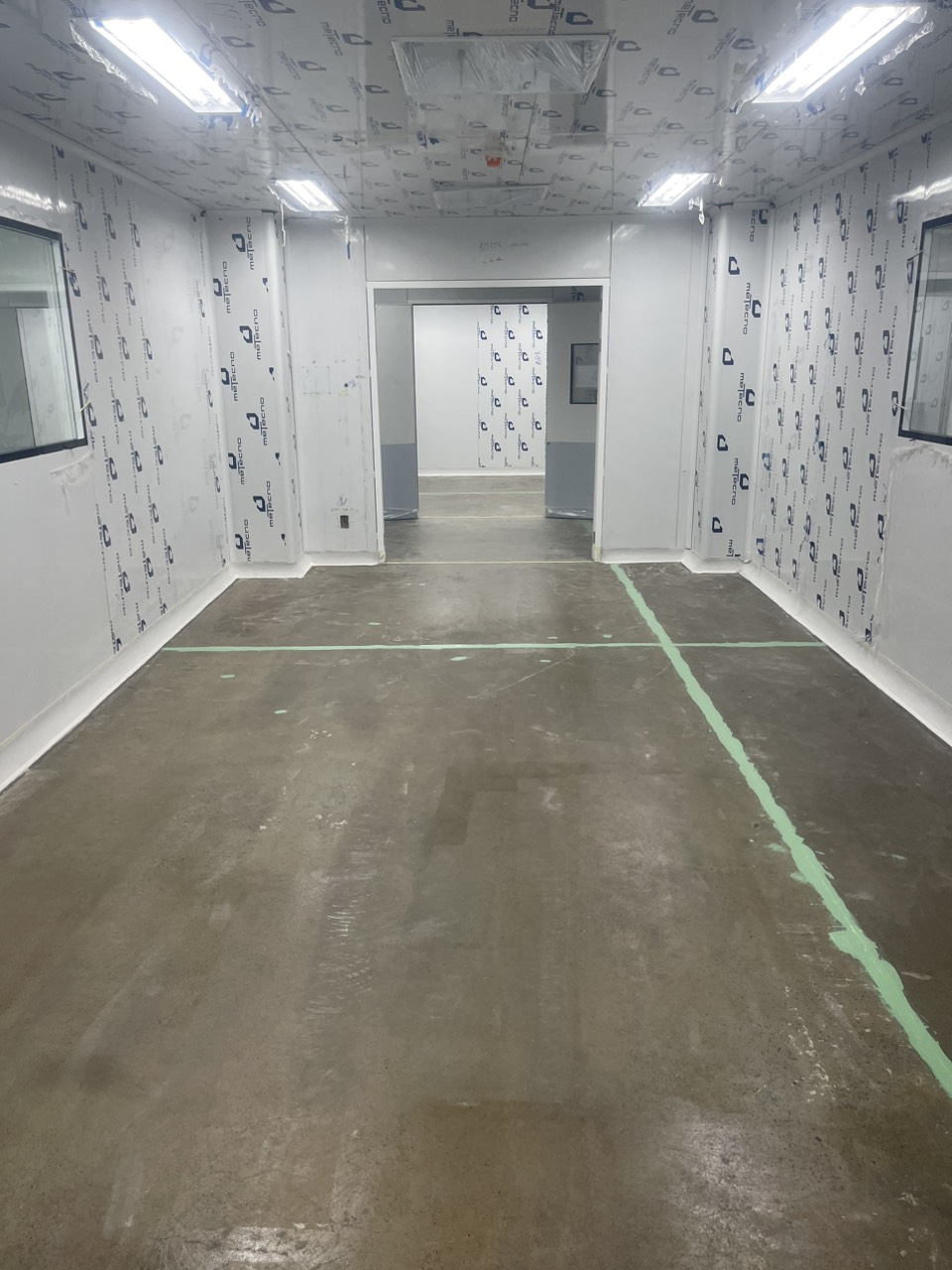 Thi Công Sơn Epoxy Tự San Phẳng Tại Bình Dương Thi Công Sơn Epoxy Tự San Phẳng Tại Bình Dương