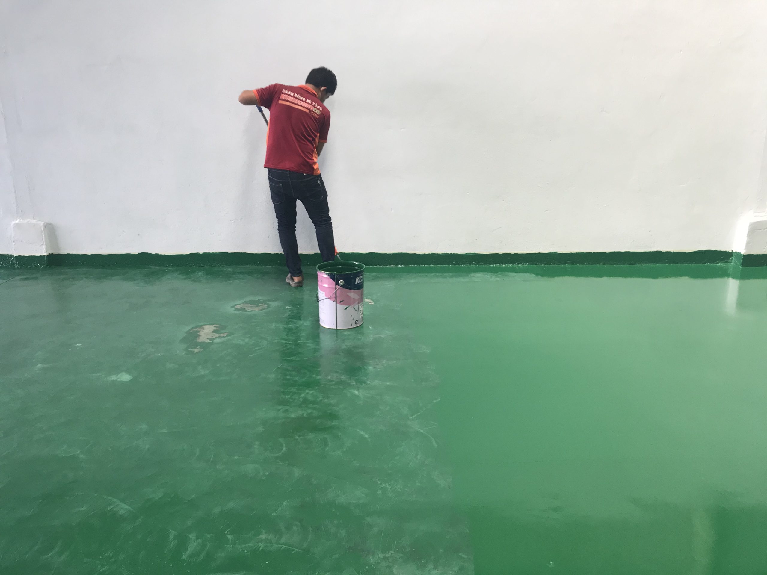 Thi Công Sơn Sàn Epoxy Tại Bình Dương