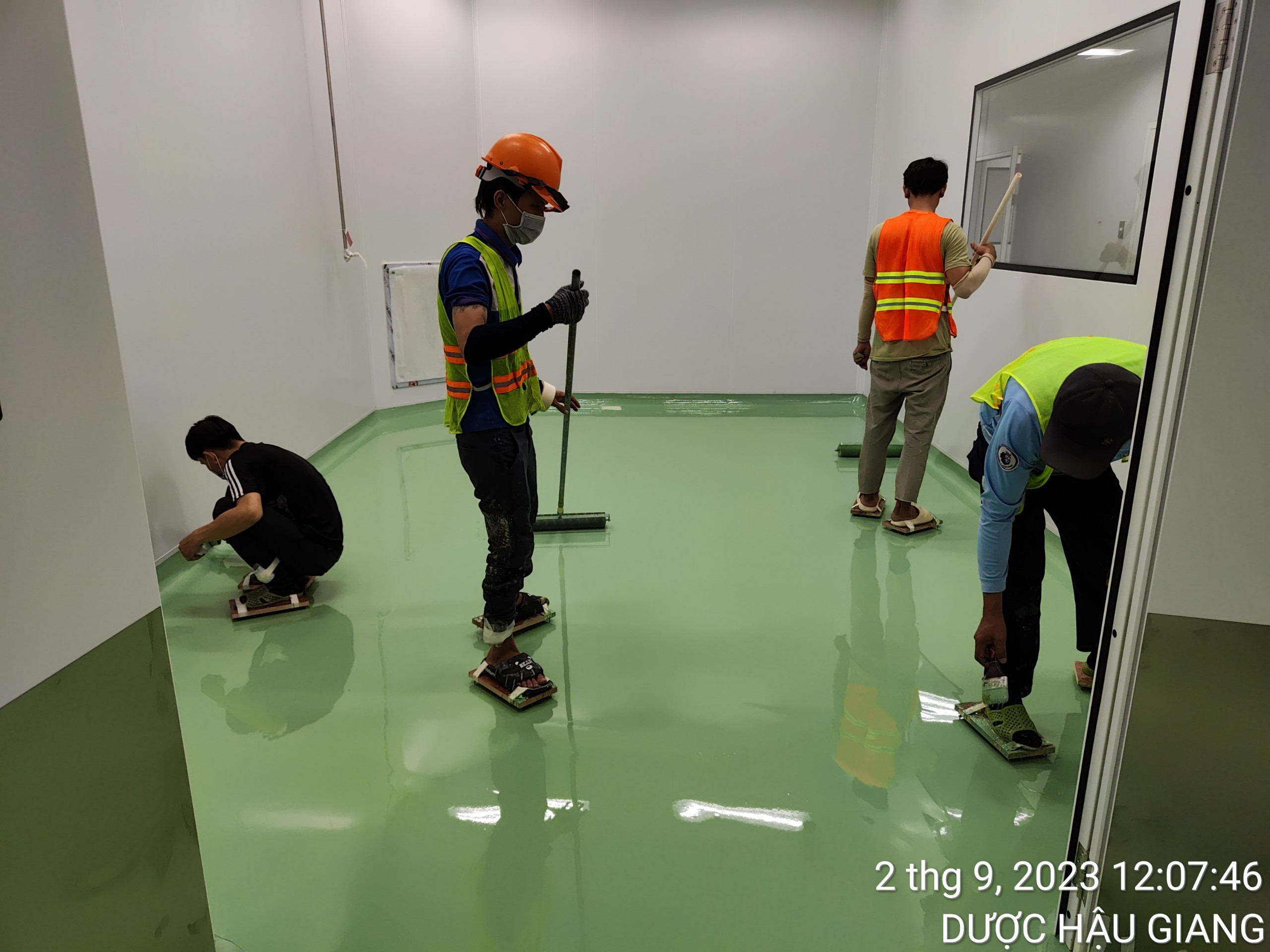 Định Mức Sơn Epoxy Tự San Phẳng Unipoxy Lining Trên 1m2