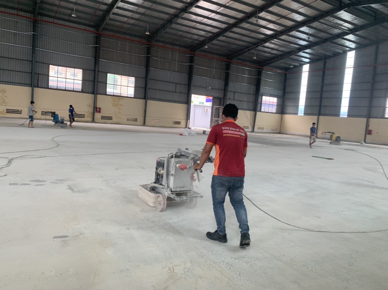 Sự khác biệt của việc thi công sơn sân pickleball trên nền bê tông và nền nhựa asphalt